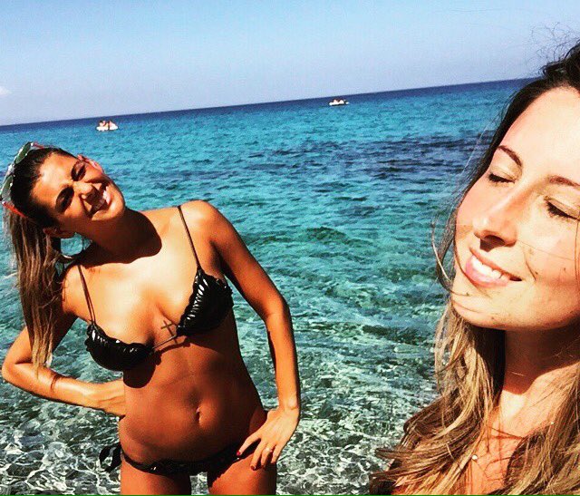 dannybionda's tweet photo. Ma quanto eravamo #felici ?? Bei #ricordi di #estate #BuongiornoEntusiasmo #caricadellunedi @ioretweet https://t.co/ZKtljBHKkW
