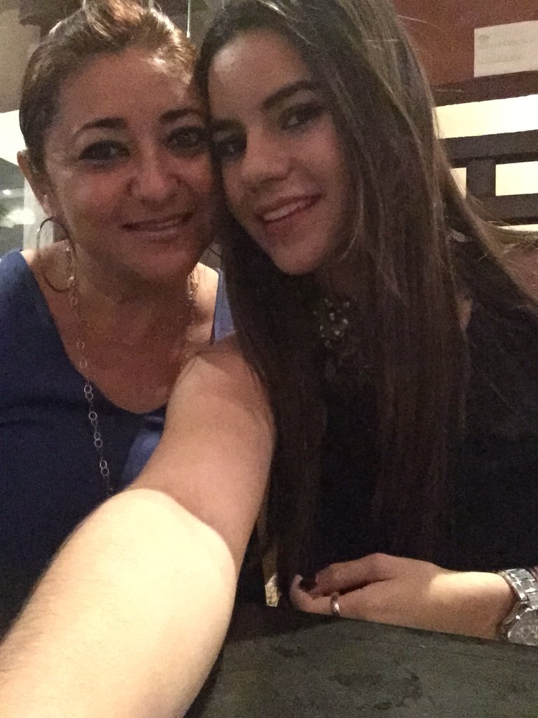 CarlaAzcuaga's tweet photo. Amor de mi vida💘💘👸🏻👸🏻 https://t.co/4ait2C67pm