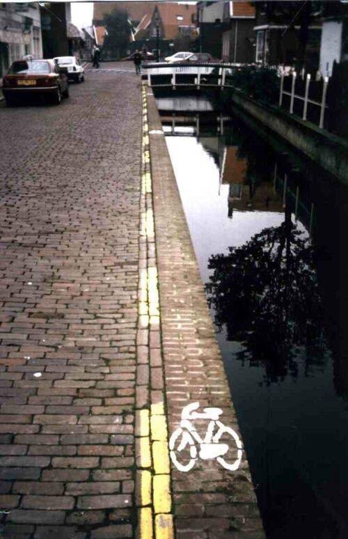 YouHadOneJ0B's tweet photo. Good luck cyclists. https://t.co/2fGoT8kUNZ