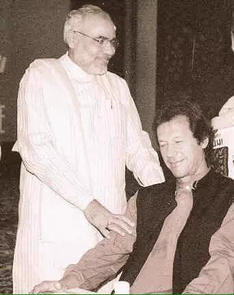 WaseemAzmet's tweet photo. #WhyWeDislikePTI کیونکہ #عمران_برادر_شیطان ھے https://t.co/5HuVagqvXK