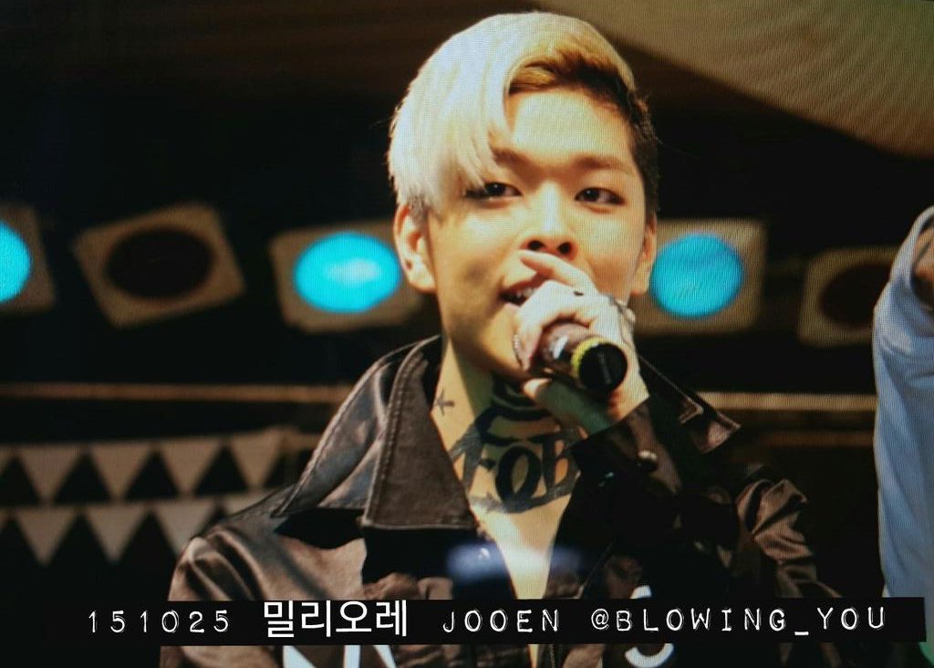blowing_you's tweet photo. [Preview] 151025 동대문 밀리오레 JOOEN
AFOS_JOOEN #AFOS #JOOEN #아포스 #모히칸스타일 #상남자 #남자버전의_또_다른_버전인가 https://t.co/KSgKB0xam3