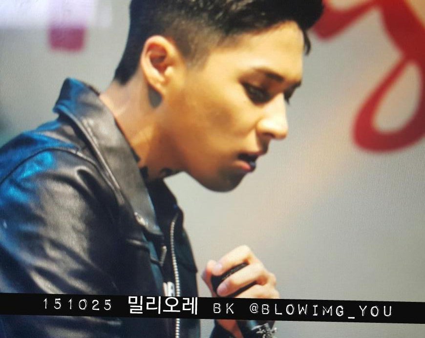 blowing_you's tweet photo. [Preview] 151025 동대문 밀리오레 BK
AFOS_BK #AFOS #BK #아포스 #개인적으로_라이더자켓_간지 #드루와 #허그 https://t.co/9gjYhjAtgD