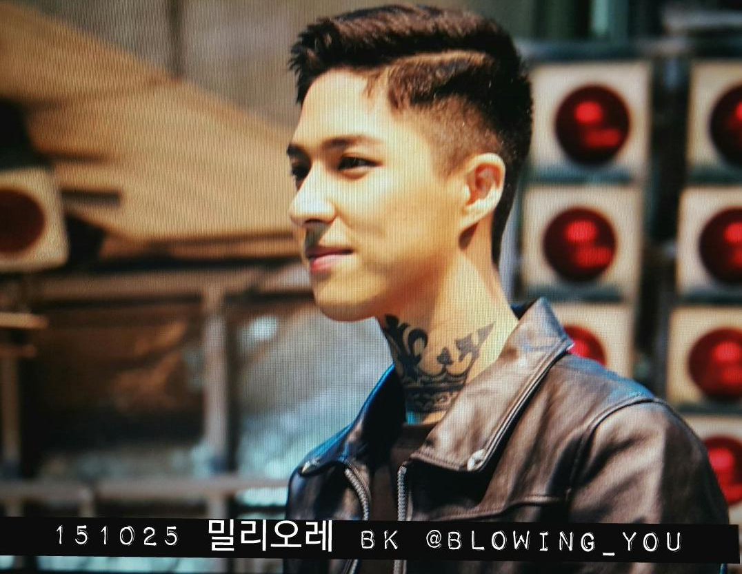 blowing_you's tweet photo. [Preview] 151025 동대문 밀리오레 BK
AFOS_BK #AFOS #BK #아포스 #개인적으로_라이더자켓_간지 #드루와 #허그 https://t.co/9gjYhjAtgD