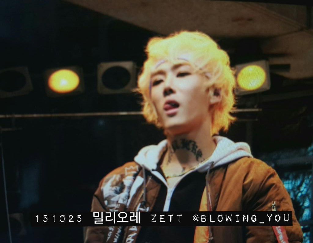 blowing_you's tweet photo. [Preview] 151025 동대문 밀리오레 ZETT
AFOS_ZETT #AFOS #ZETT #아포스 #혀모음집 #코피퐝퐝 #혀_내미는거_놓칠때마다_아쉬움 #떽띄 https://t.co/P07NSabvIn