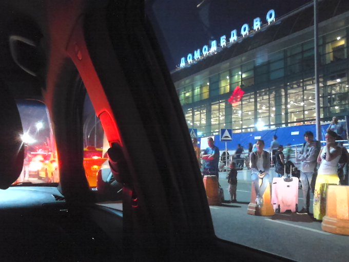 DME - airport in Moscow, september, near 5.00 am, getting fly to Barcelona ) https://t.co/AlEQjPjzdT