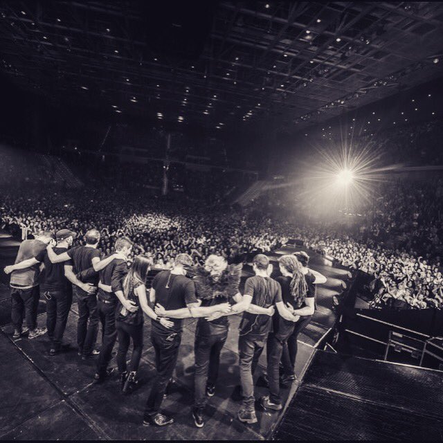 CremoniniCesare's tweet photo. Primo giorno di relax a casa dopo tre settimane davvero intense. Ricaricarsi per il SoldOut di #Roma. https://t.co/FL6zxfAW5d