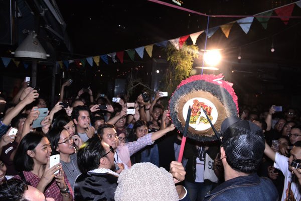 RollingStoneINA's tweet photo. FOTO: Pesta Perayaan Hari Jadi Naif ke-20 Tahun https://t.co/GNqxKojlwA https://t.co/xzR089Ze6P