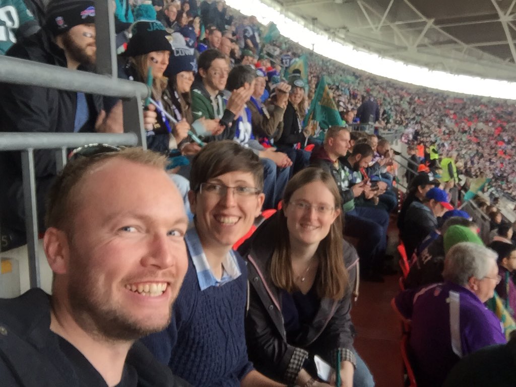 JamesHiscock1's tweet photo. #nfluk - great atmosphere at Wembley!!! Go Jaguars!!!! @mcnabnic https://t.co/rRXIDv9MPH