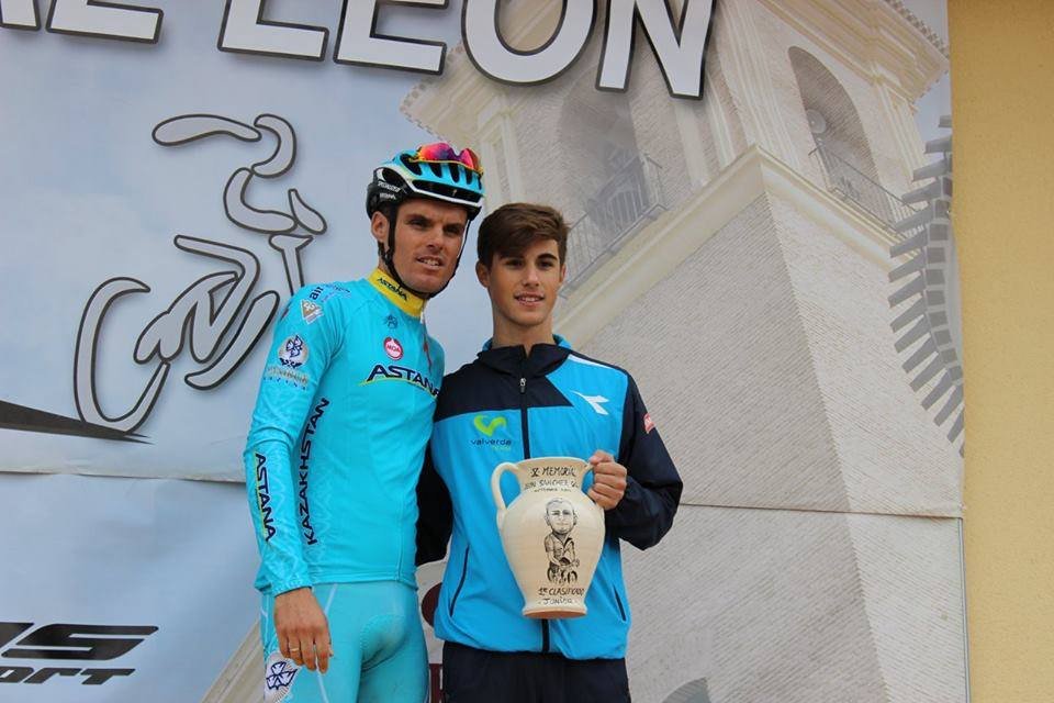 FOTOS. Álvaro Arenas vence en el recuerdo a León Sánchez en #Mula. Por <a href="/micaelafernndez/">micaela fernández</a>: laopiniondemurcia.es/deportes/2015/…