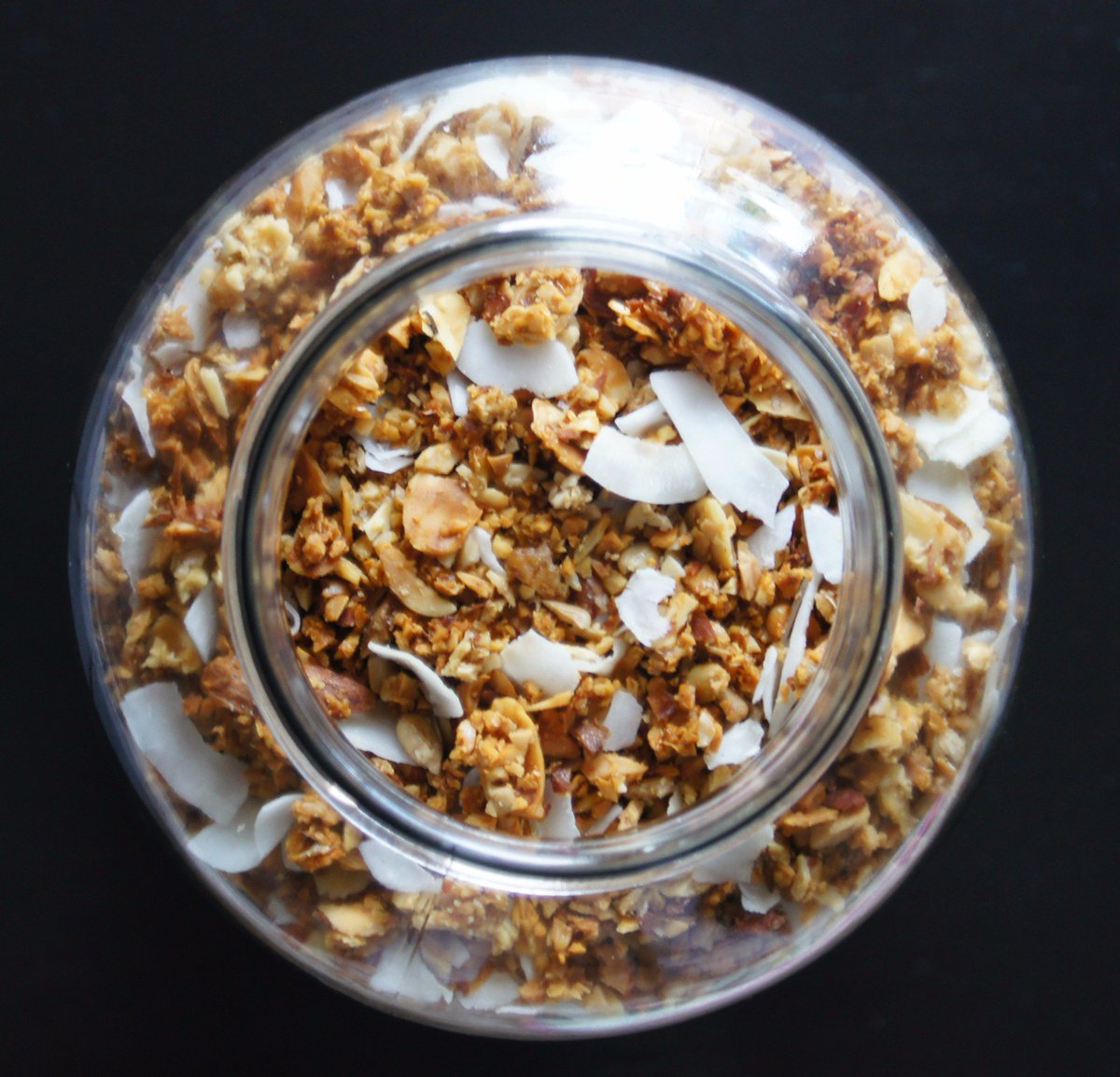 MyKitchenDirt's tweet photo. CHAI almond granola - YUM!!!! now on the blog https://t.co/eZOLARgaQY #glutenfree #gutfriendly #healthy https://t.co/Acyh0397h5