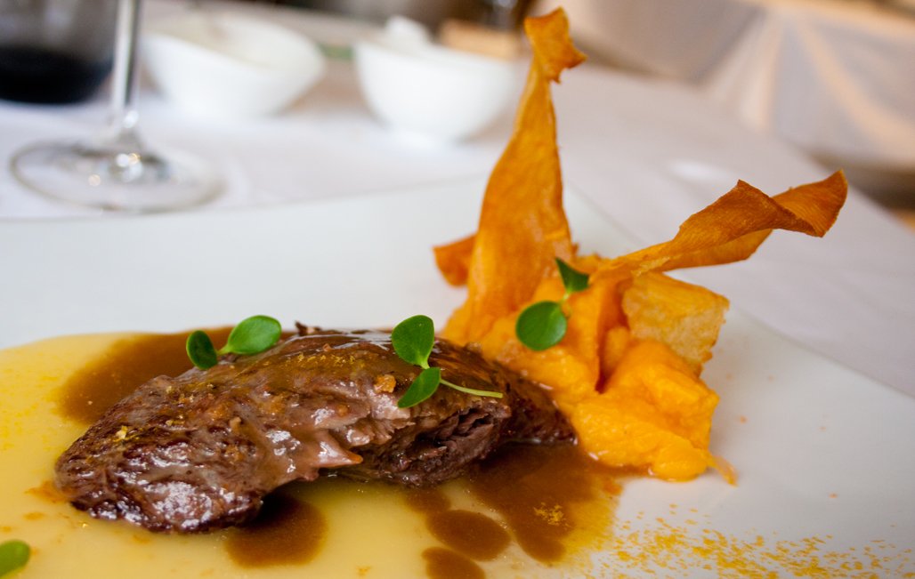 iboff's tweet photo. Ayer no dejé de pensar en ti, tu engaño, tu textura, tu aroma #ñammy #facera #foodporn #atun #pirulero @alma_rest https://t.co/G4mM80Hkgx