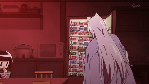 doalexv's tweet photo. 37・カプ麺は人形の主燃料なのです by$" https://t.co/tkeWtEvrok