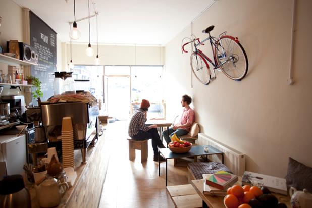 Cycloc's tweet photo. Its a cosy cafe and coffee kinda day! @thewashcoffee #coffee https://t.co/hbEuWW0Vhw