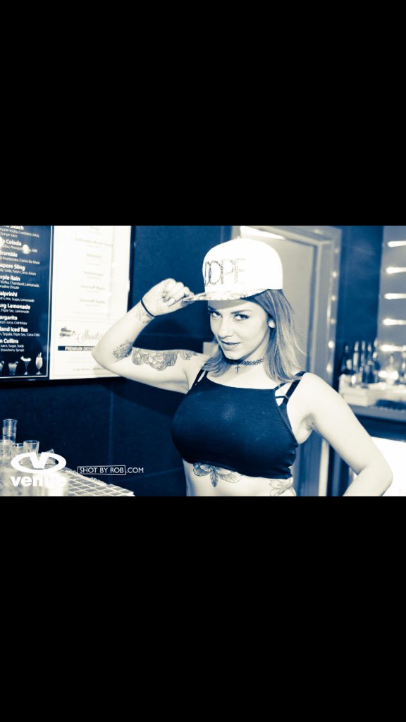 TorbayProbs's tweet photo. this girl is just too dope for venue💯😬 https://t.co/bDK1y8A5vd
