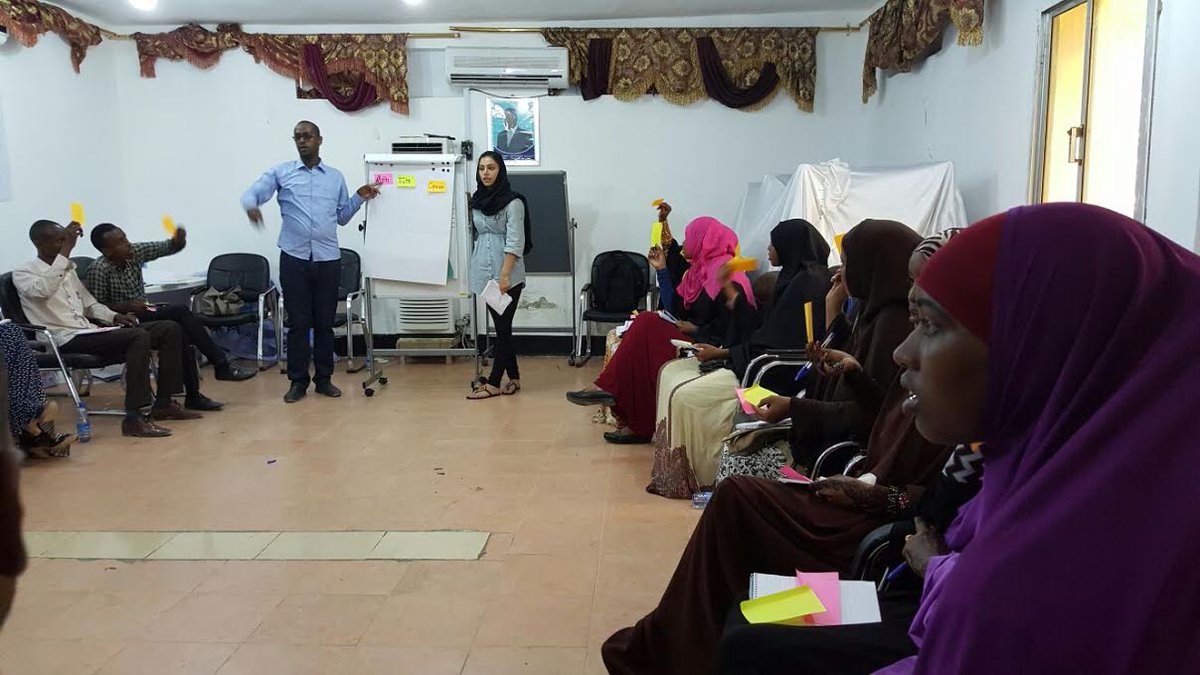 UNFPA_SOMALIA's tweet photo. The 1st trainer of trainers for @YPEER in #Mogadishu on peer education @Huquez @GKyeyune @Aljaile @Pilirani https://t.co/gIaNxnA0mc