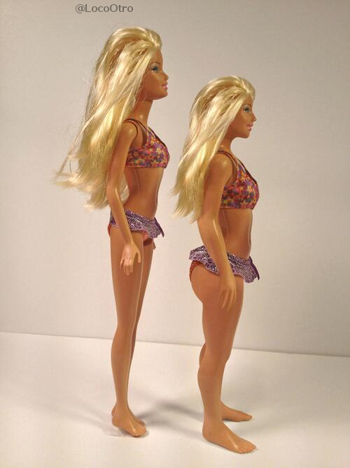 LocoOtro's tweet photo. FAV si la Barbie de la izquierda. RT si la Barbie de la derecha. https://t.co/b8keFvkYQE