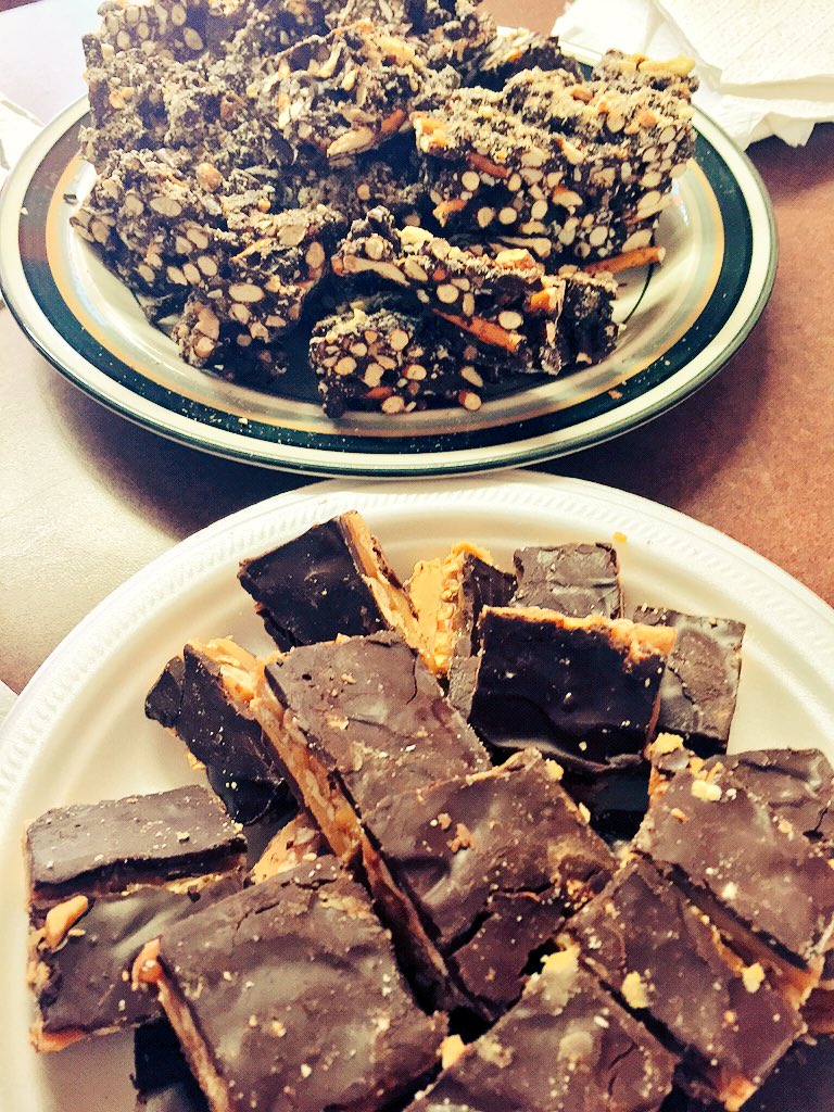 GuelphFSGrad's tweet photo. Chocolate Bars are in place for Monday Morning Munchies Bake-Off! May the best treat win! @FoodScienceDept https://t.co/1scGwcPcXU