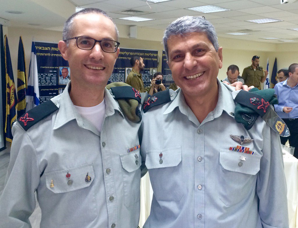 IDF_MAG_Corps's tweet photo. ברכות לפרקליט הצבאי הראשי תת-אלוף שרון אפק שנכנס היום לתפקידו ויחליף את אלוף דן עפרוני שפורש מצה'ל בתום 40 שנות שרות https://t.co/k9XWjPsMDc