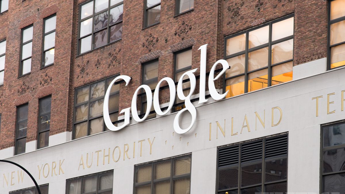 verge's tweet photo. Google is using an AI called "RankBrain" to answer ambiguous questions https://t.co/ge47LkvxLm https://t.co/hOFmKXcDJ9