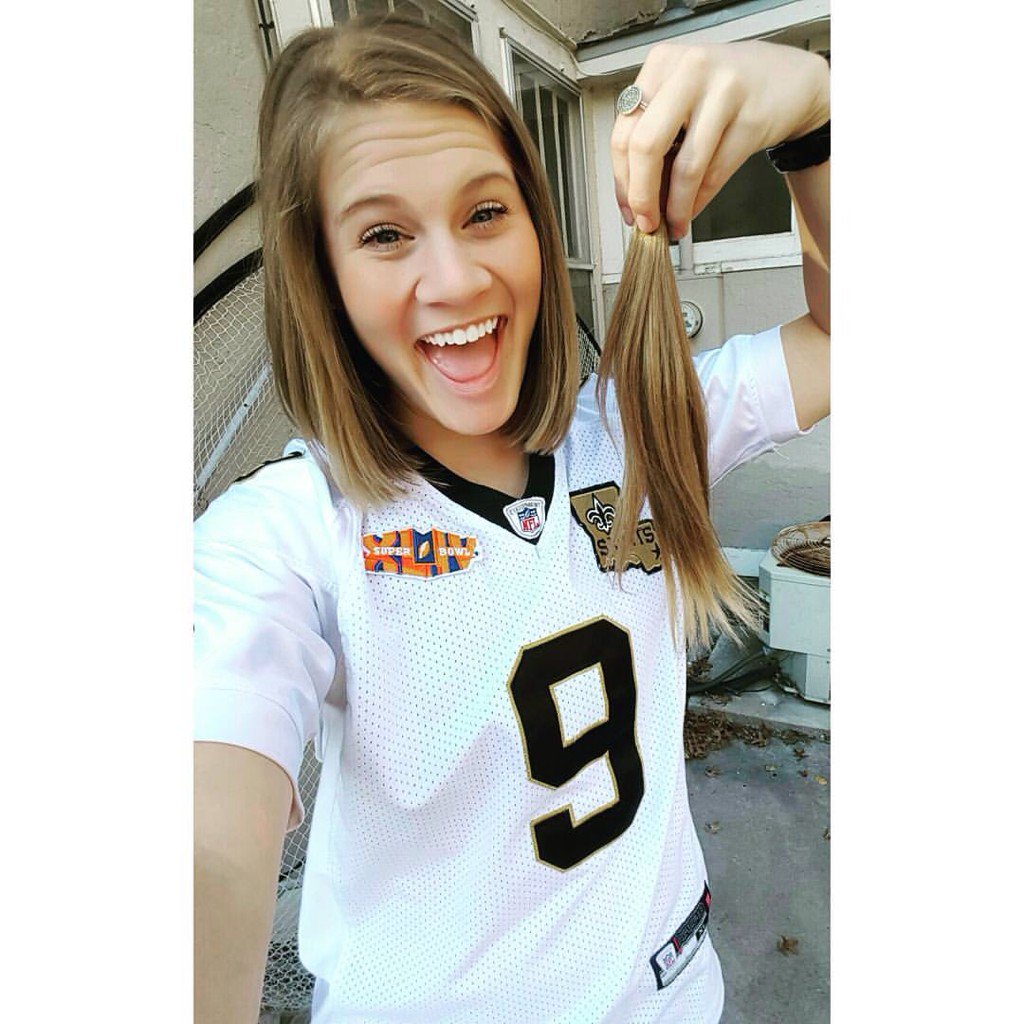 alexfriloux's tweet photo. 12 inches gone for #LocksofLove and I absolutely love it! https://t.co/un9nTAJ2hg