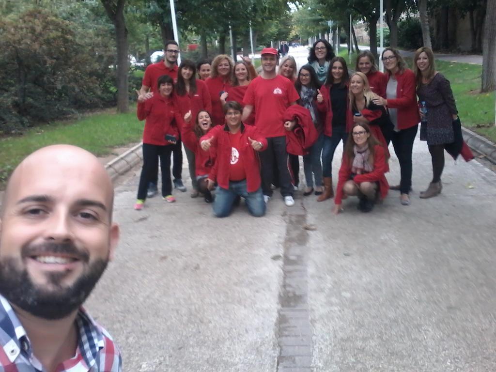 VictorTatay's tweet photo. #Win4YouthSDR desde el Levante español sumando #Km  solidarios a favor de los #refugees @adecco_es #Valencia https://t.co/4oqNZc7ZIa