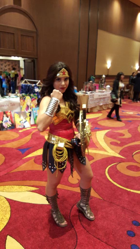 AngelDfallenOne's tweet photo. Cool #cosplay seen @sfcomcon this weekend, great times were had now looking forward to  @ABQComCon https://t.co/7tCD5qujbi