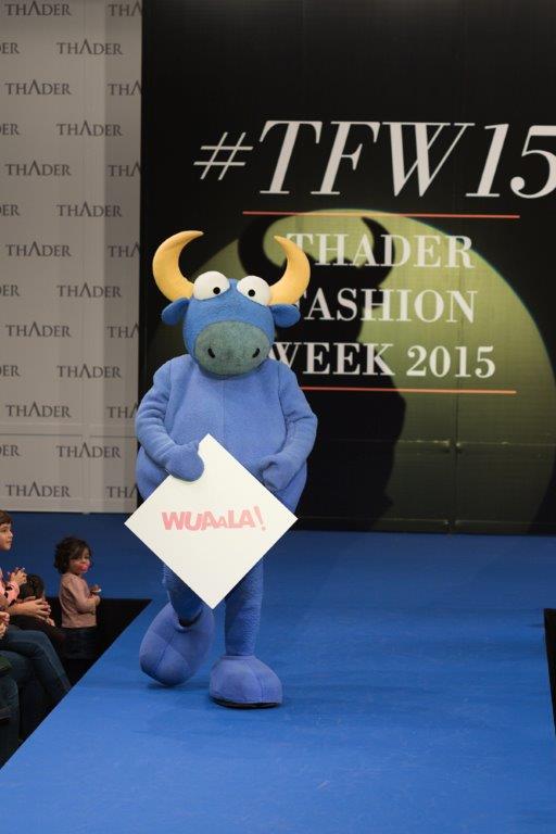 CCTHADER's tweet photo. Hasta en nuestra pasarela #FunnyFamilyFashion se coló @mistertestis ;) ¡Mirad @WuaalaMurcia ! #TFW15 https://t.co/XE89BvjStu