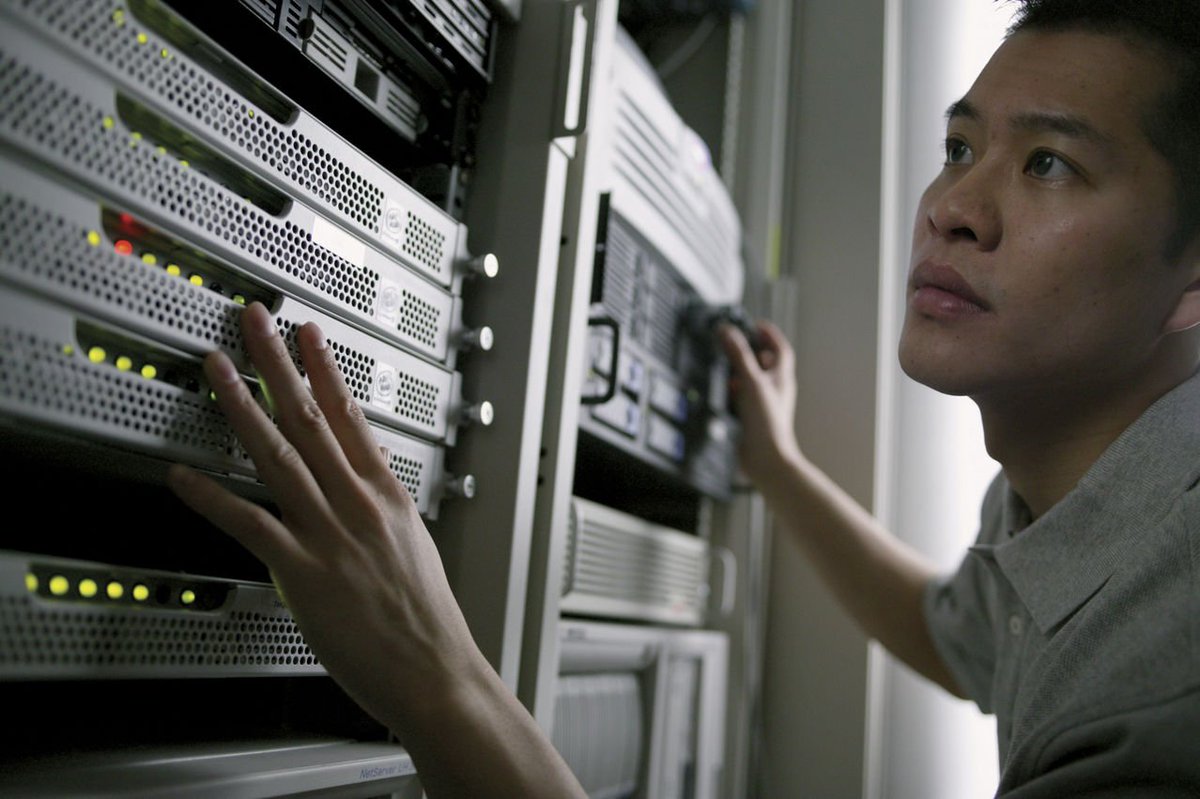 Dedupsky's tweet image. Learn how #EMC Avamar powered CTBS towards effective #backup as a service #EMCer emc.smh.re/C0v