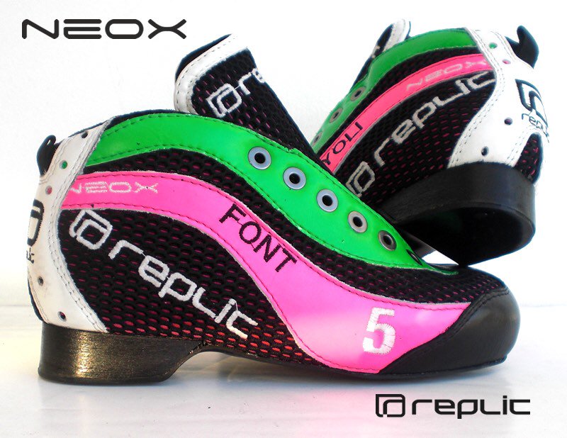ReplicHockey's tweet photo. Yolanda Font ya disfruta con el CP Vilanova de #oklligaf, de sus nuevas botas Replic Neox. Atrevete con las tuyas!!! https://t.co/R2zuj3X90z