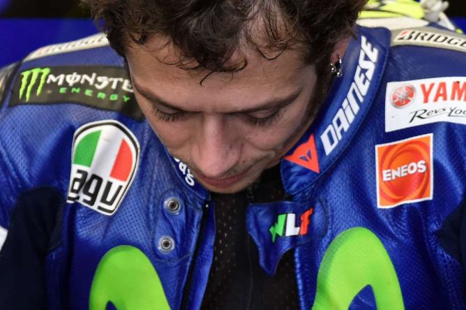 Rossi Berencana Boikot MotoGP Valencia goo.gl/QtGNHi #RossiVsMarquez