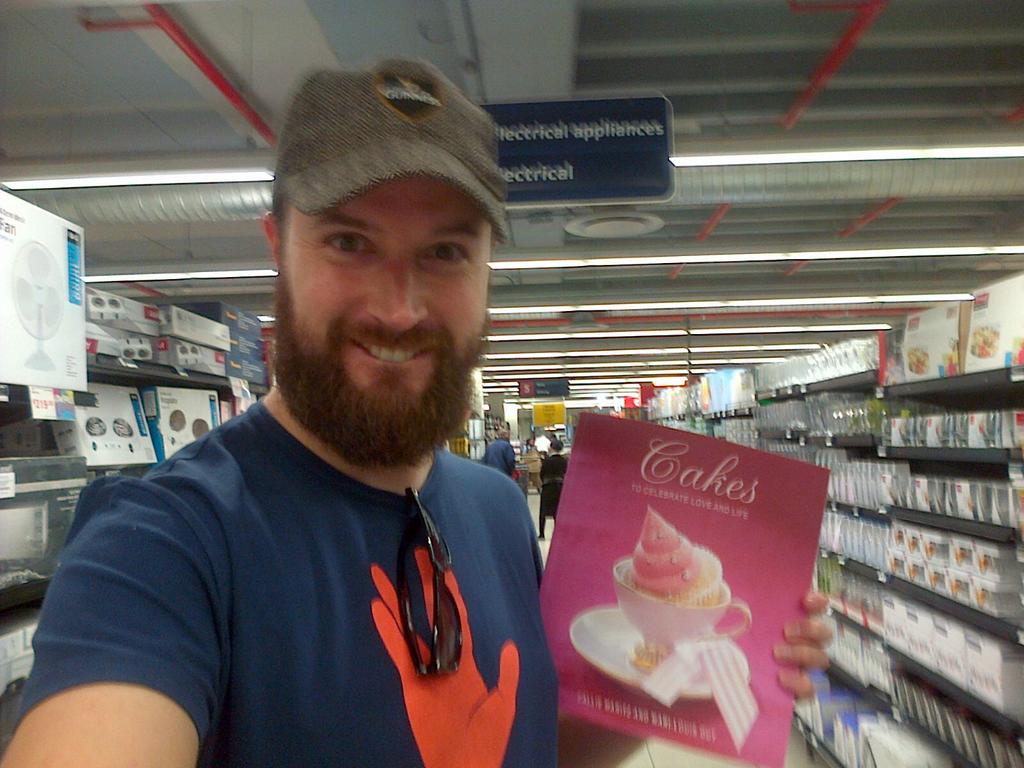 Nuwe bakker!  <a href="/koekedoor/">Koekedoor</a> huismaat Naude  <a href="/CakebreadCT/">Mari-Louis+Callie</a> <a href="/huiskok/">Errieda du Toit</a> <a href="/huisgenoot/">Huisgenoot</a> <a href="/ChefTiaan/">Tiaan Langenegger</a>