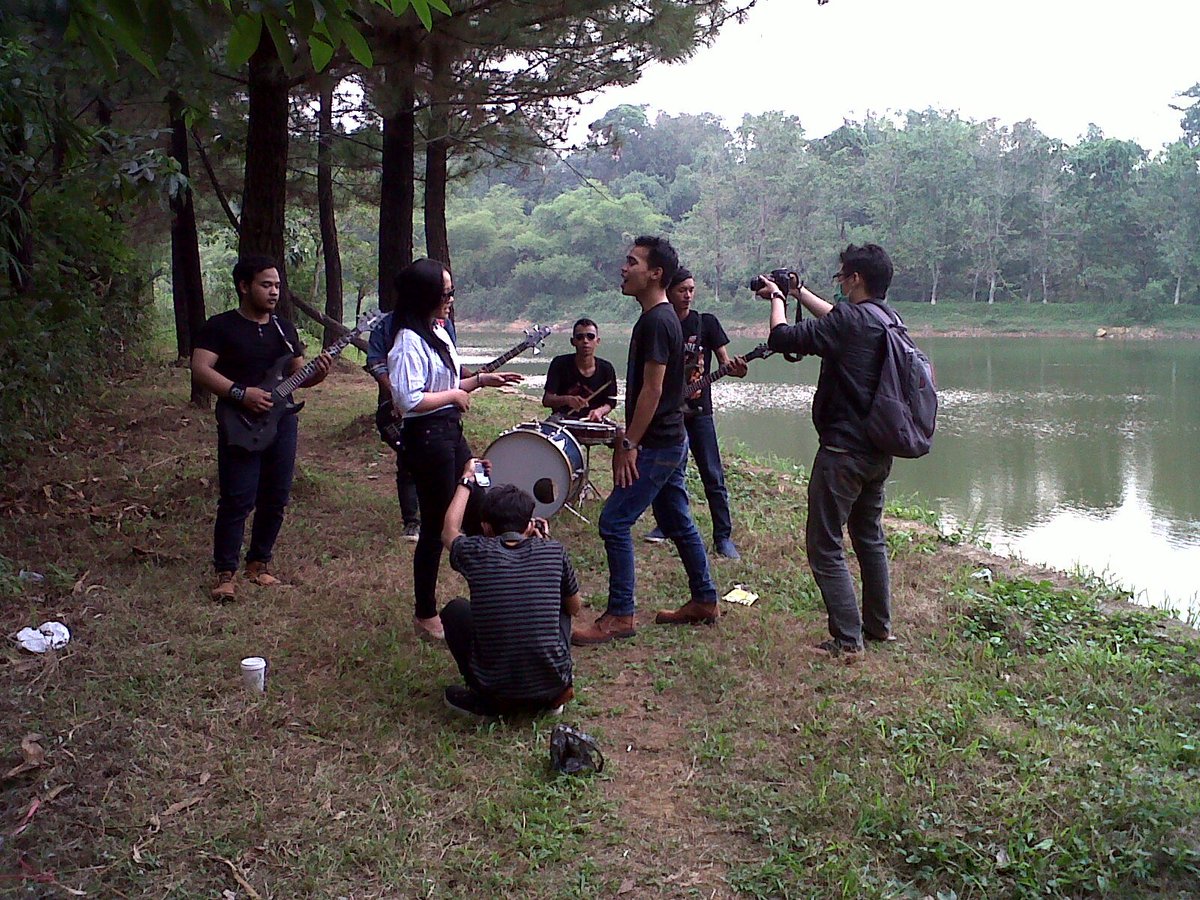 SANADABAND tweet picture