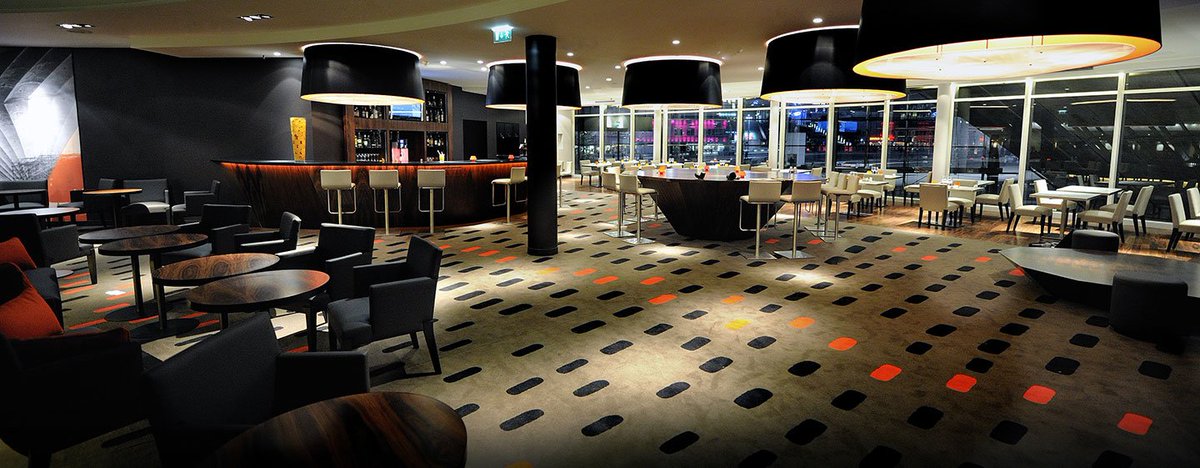 ParisLaDefense's tweet photo. VISITES - Plongez dans les coulisses du célèbre hôtel @HiltonHotels Paris La Défense https://t.co/oM6d4Sy6l4 #VE2015 https://t.co/k48ujTfuyZ