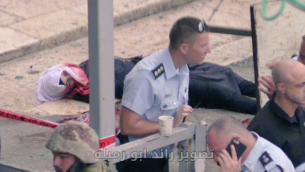 ArabicBest's tweet photo. الشهيدة #دانيا_ارشيد قتلها صهيوني بـ١٠ رصاصات ثم عاد ليشرب قهوته مطمئنًا ،بلا مبالاة..
الى هذا النحو رخصت دمائونا.. https://t.co/9PCCzwrENm