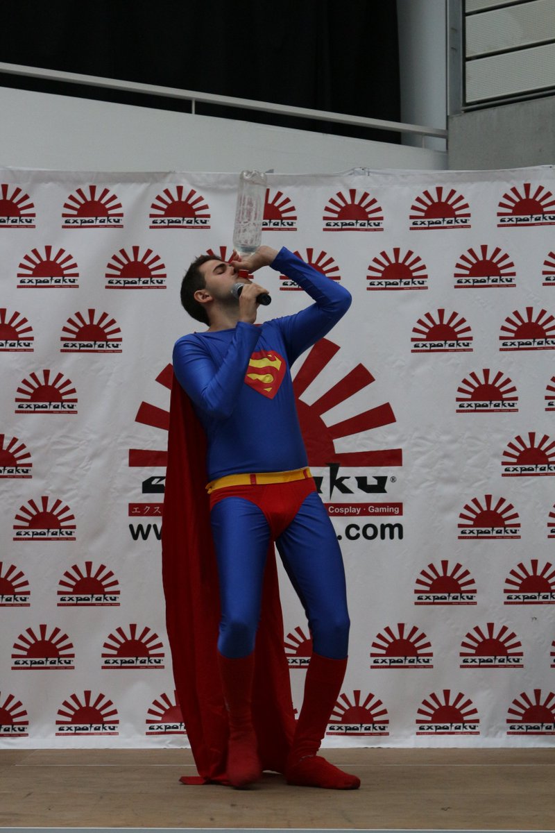 holacoruna's tweet photo. #CIFICON #コスプレ
コルーニャの #コスプレイヤー
制作に半年アイアンマン
酔っぱらいスーパーマン
倒れるハリーポッター
#cosplay #cosplaymania https://t.co/HMxdTGgocv