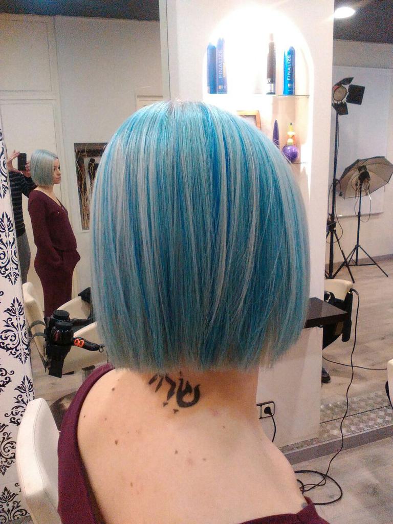 Base decolorada altura 10, matiz 12.7 Elite Evolution, marmoleado con azul Piction 3D. #HcPiction3D