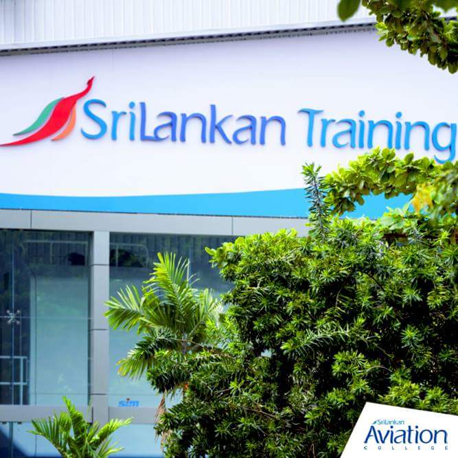 aviation_sl's tweet photo. The best training a student can have in Sri Lanka!
#trainingarm #srilankanairlines https://t.co/mDqPNm010X