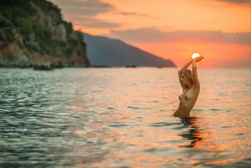 Antinomian tweet media