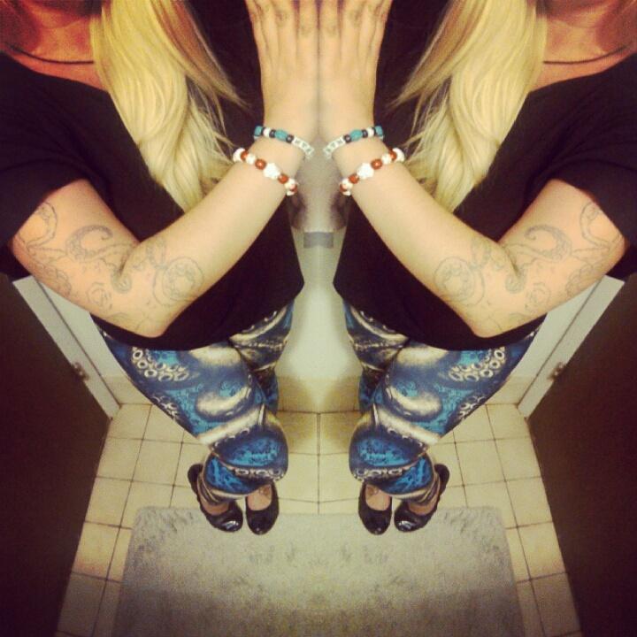carmysversion's tweet photo. I am sea worthy.
π
@BlackMilkTweets #bmwallpaperkrakenlegs #bmclothing!#blackmilkclothing #hotlittleboss #ootd https://t.co/7OJgCxRw7S