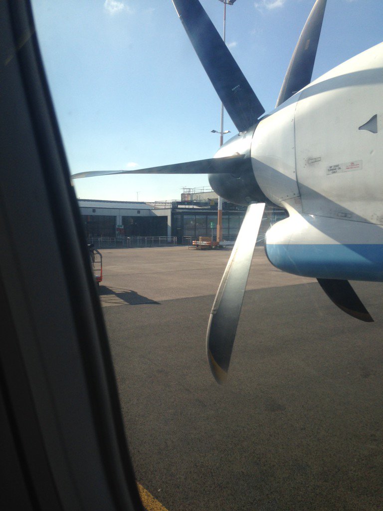 rjpginger's tweet photo. Glasgow bound #WGC2015 #CBBC https://t.co/wHAPHPESJ3