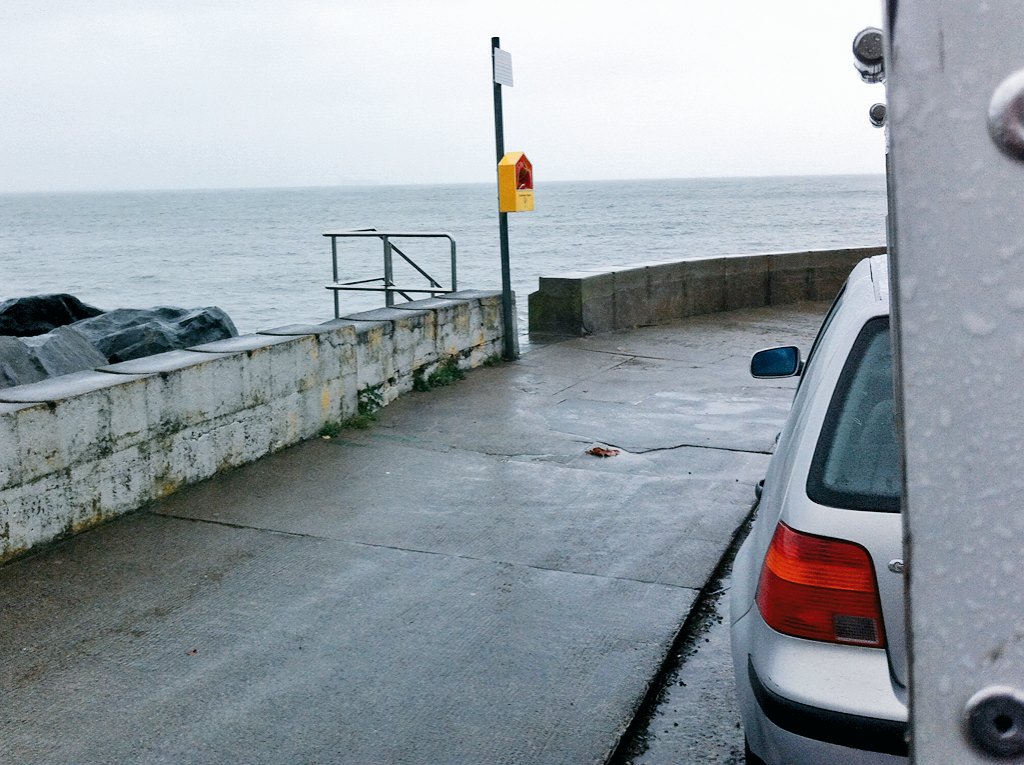 NomadMobileCafe's tweet photo. Brrr, bank holiday washout :-(!
#SayHi2TheWetGuy
Lovely customer just dropped me down a jacket #Thoughtful
#2Jackets https://t.co/mKJKGlRrDZ