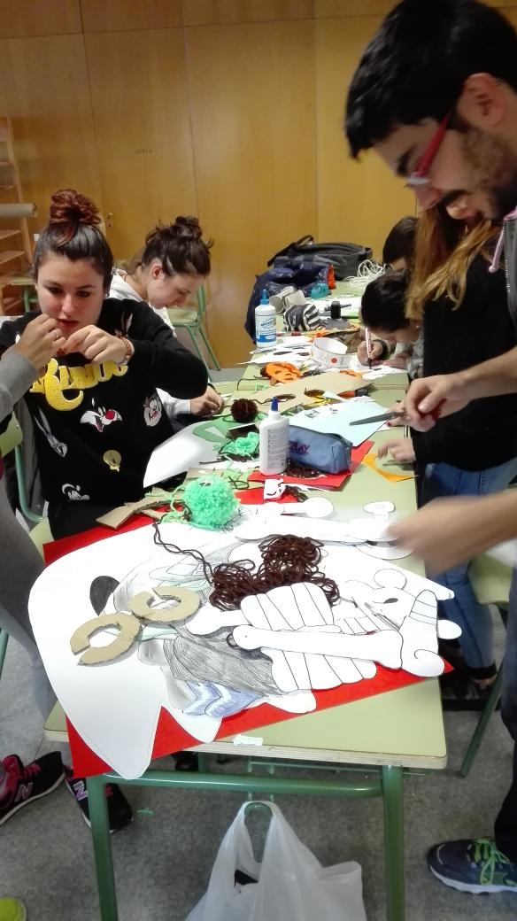 CiclosFerrari's tweet photo. Vaya caos tienen montado #AnimacionSocioculturalyTuristica #Halloween 
(María) https://t.co/Hj8tgsGHUh