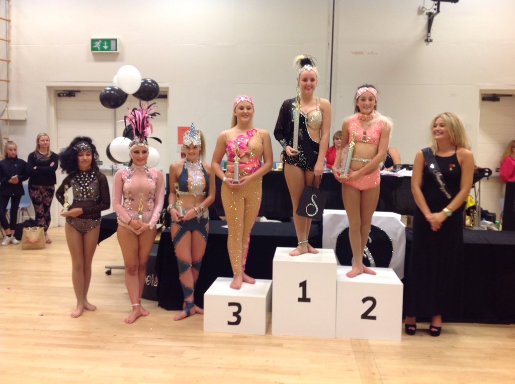 DanceDivas2004's tweet photo. Showshoppers friendly competition https://t.co/YLaUjH6SKk