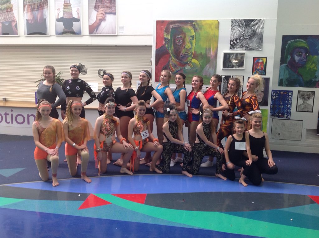 DanceDivas2004's tweet photo. Showshoppers friendly https://t.co/7I7KUrN501