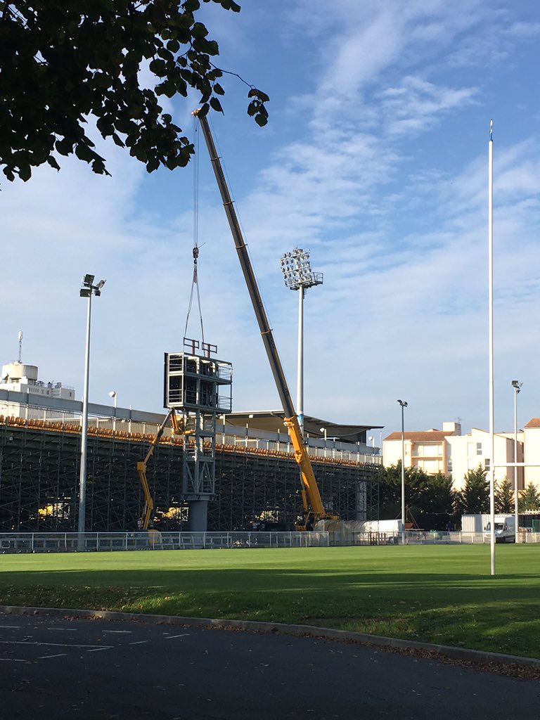 ClubBagnards's tweet photo. Bientôt 2 nouveaux écrans à #Deflandre #chaudron #ASROYO @ASRofficiel @TeamASR17 https://t.co/HRznGgnIh1