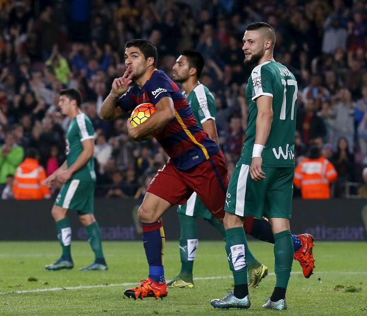 PicsFCB's tweet photo. @barcastuff Suarez https://t.co/oESg69h9Ti