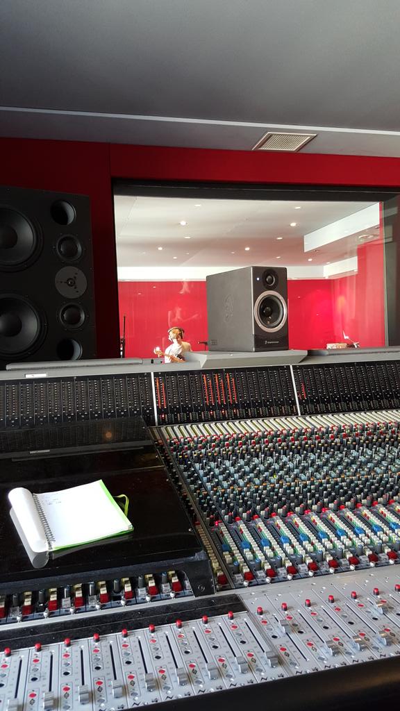 Diffraction Studios tweet media