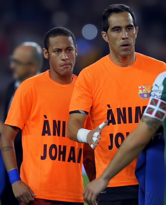 PicsFCB's tweet photo. FC Barcelona - Eibar:Bravo and Neymar. https://t.co/3M63hBXhev