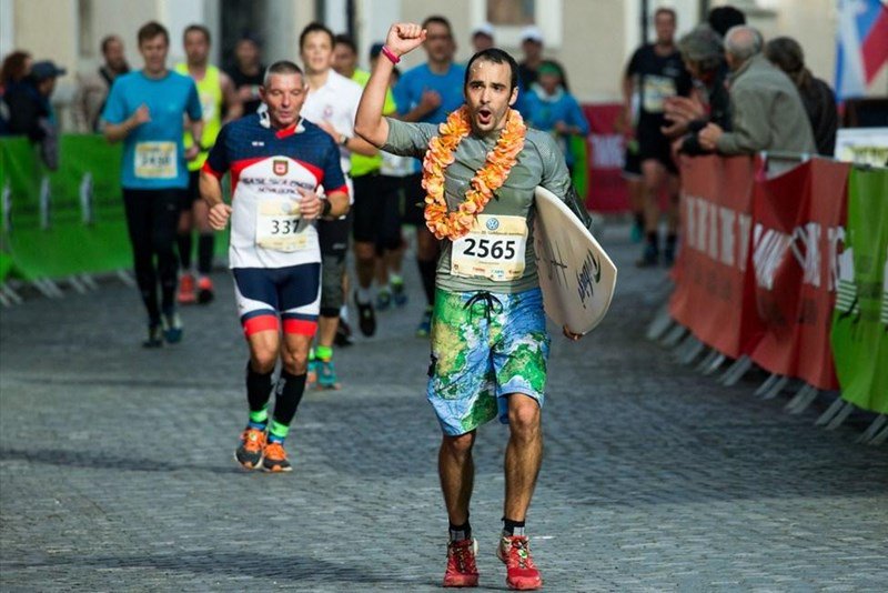 SiolSportal's tweet photo. Dragi tekači in navijači #LJmaraton, tukaj je več kot 1.000 fotografij. Se najdete? 👉
https://t.co/1vMPW3ubkQ https://t.co/UIjvnGccvj