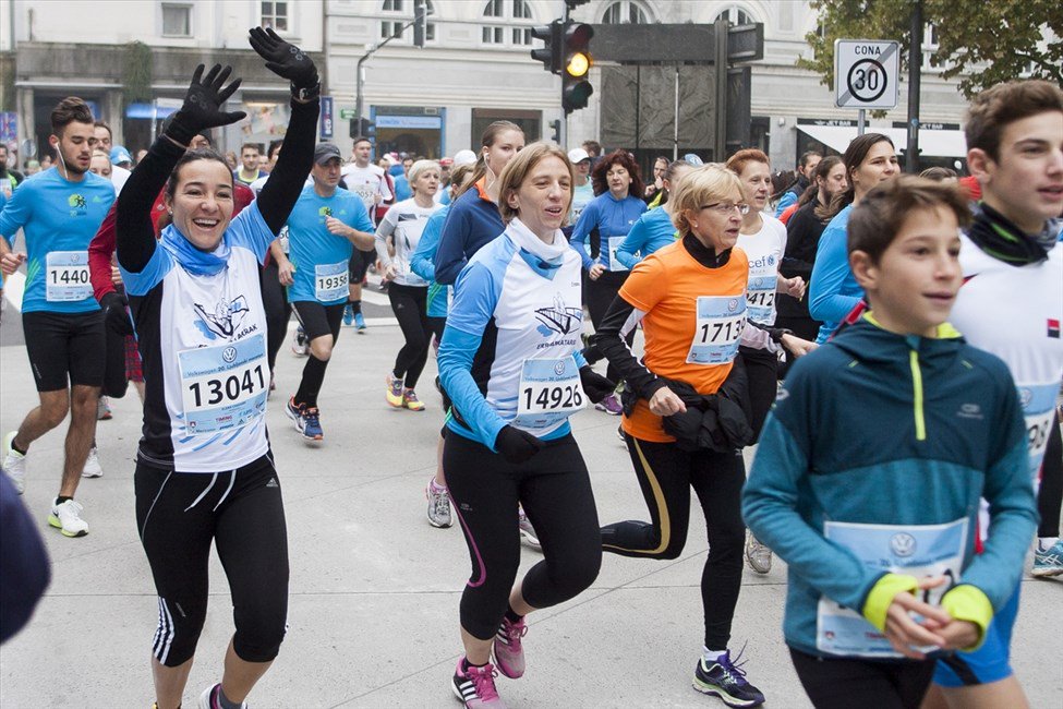 SiolSportal's tweet photo. Dragi tekači in navijači #LJmaraton, tukaj je več kot 1.000 fotografij. Se najdete? 👉
https://t.co/1vMPW3ubkQ https://t.co/UIjvnGccvj